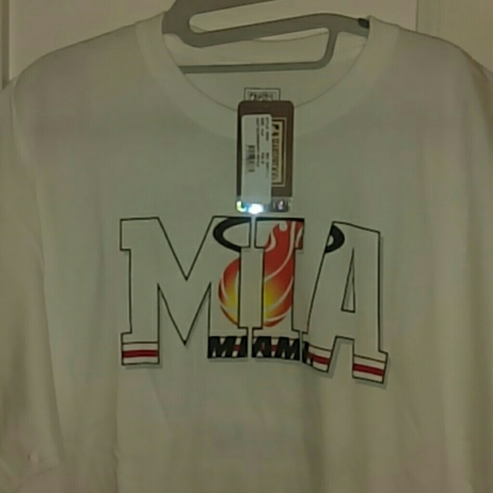 NBA Miami Heat Basketball Men's T-Shirt size XL